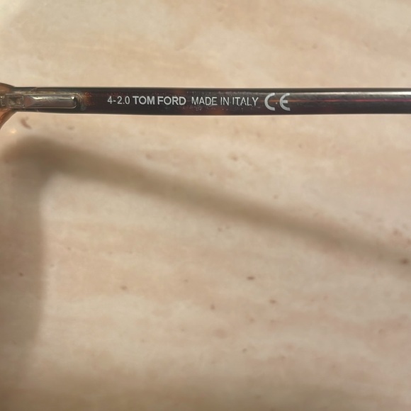 Tom Ford Glasses FT 5636 -B 045 Shiny Transp. Brown, Dark Havana, Rose Gold - Picture 6 of 7